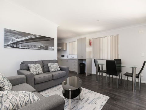 Twin Waters Caravan Park - Sunshine Coast Tourism 1