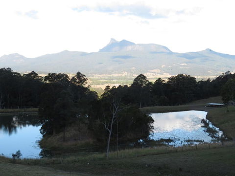 Tyalgum Ridge Retreat - Holiday Sunshine Coast 1