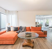ULTRA SPACIOUS STYLISH HOME IN PRESTONS - SYDNEY - Holiday Sunshine Coast
