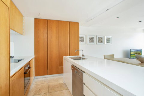 Unit 101 Plantation Resort - Rainbow Beach, Plantation Resort, Second Floor, Aircon, Pool, Spa - Holiday Sunshine Coast 1