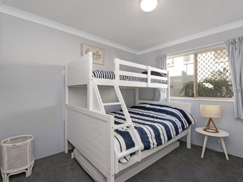 Unit 3 Emerald Shores - Shipping Lane Views! - Sunshine Coast Tourism 3