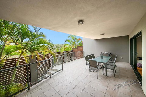 Unit 3 Loka Santi - Holiday Sunshine Coast 0