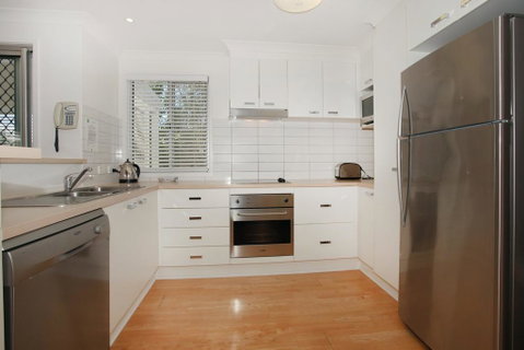 Unit 4, Marcoola Sands, 47 Petrie Avenue Marcoola, 300 BOND, LINEN SUPPLIED - Sunshine Coast Tourism 2