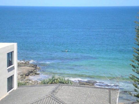 Unit 5 Sanctuary Shores, Kings Beach - Free Wifi! - Holiday Sunshine Coast 2