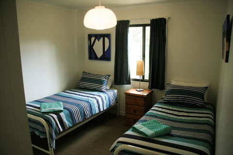 Unit1, Graydon Lodge - Sunshine Coast Tourism 1