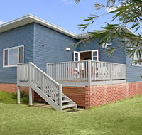 Urchins - funky comfort and style - Sunshine Coast Tourism
