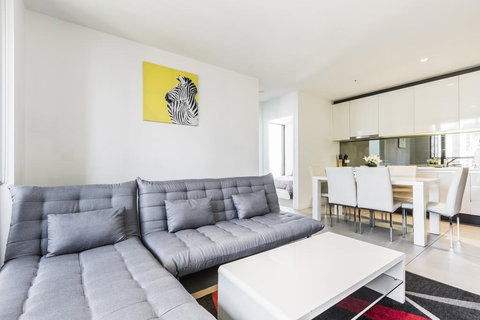 UWS Madison Melbourne CBD Apartment - Holiday Sunshine Coast 0