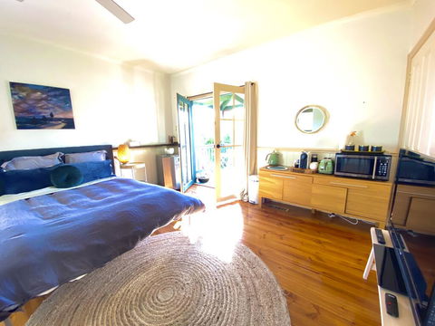 Valley Abode Large Studio Suite -private Ensuite - Sunshine Coast Tourism 2