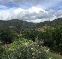 Valley View Cottages - Holiday Sunshine Coast