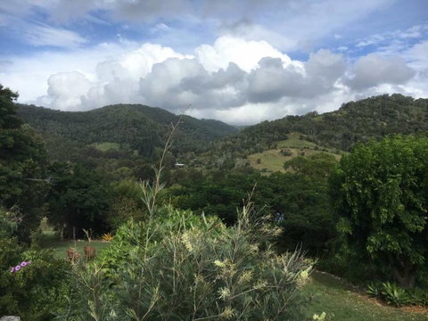 Valley View Cottages - Sunshine Coast Tourism 0