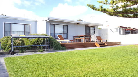 Vandy's Shack At Mount Dutton Bay - Ideal For Couples And Small Families - Holiday Sunshine Coast 1