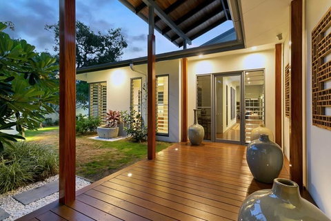 Veldree Palm Cove Rainforest Views,Privacy,Close To The Beach And Restaurants - Holiday Sunshine Coast 1