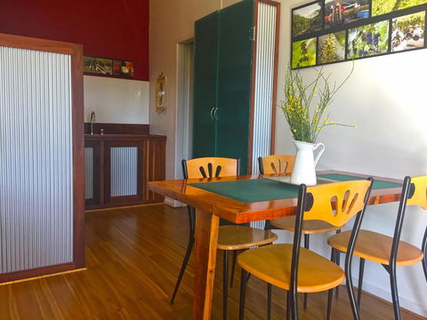 Valley Farm Vineyard Villas - Sunshine Coast Tourism 1