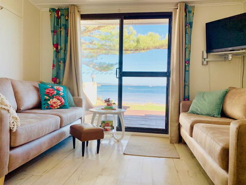 Vandy's Shack At Mount Dutton Bay - Ideal For Couples And Small Families - Holiday Sunshine Coast 2