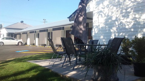 Verandah Motel - Holiday Sunshine Coast 0