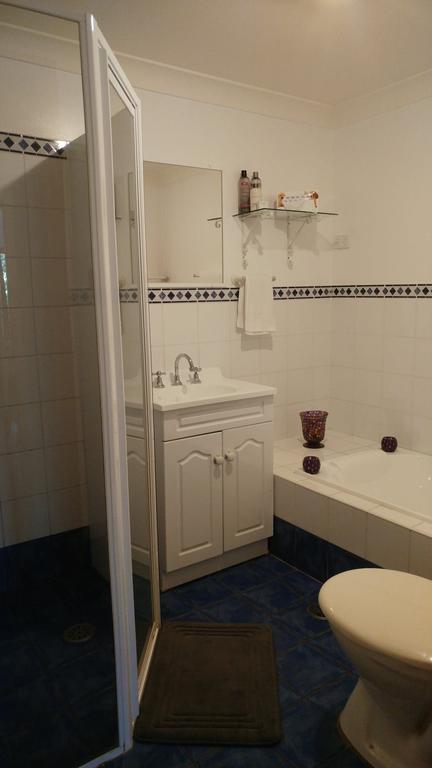 Ven & Marks Place - Holiday Sunshine Coast 3