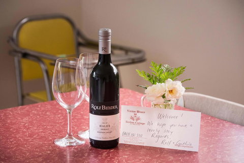 Veritas Cottage - Holiday Sunshine Coast 1