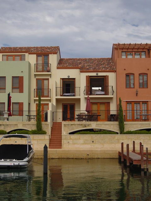 Venice At The Beach - Sunshine Coast Tourism 3