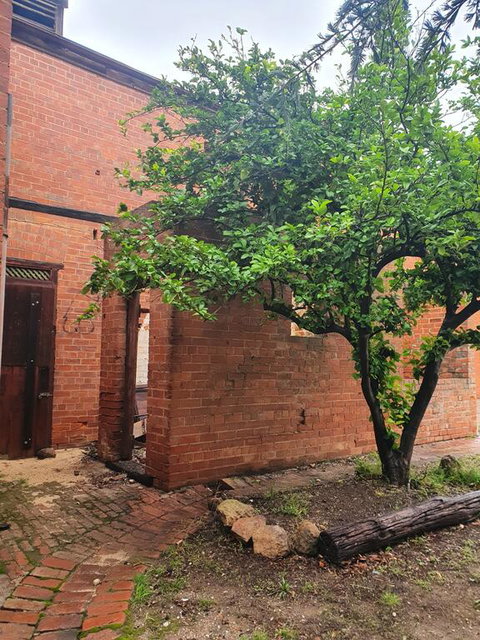 Victoria Hotel Rutherglen - Sunshine Coast Tourism 1