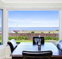 Victor Harbor Beachfront Bliss  WiFi - Holiday Sunshine Coast