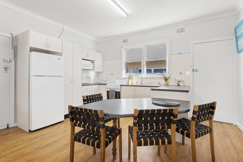 Victoria Parade, 29B - Sunshine Coast Tourism 3