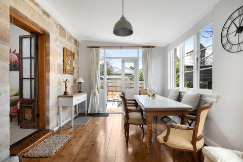 Victoria Cottage - Sunshine Coast Tourism 2