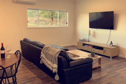 Victoria Valley With A View - Holiday Sunshine Coast 0