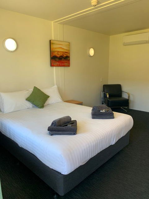 Victoria Village - Holiday Sunshine Coast 3
