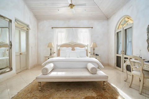 Victoria's At Ewingsdale - Sunshine Coast Tourism 1