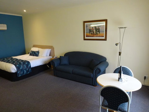 Victoria Lodge Motor Inn & Apartments - Sunshine Coast Tourism 2
