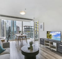 Views and hotel-style extras in a great location - Sunshine Coast Tourism