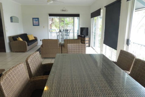Villa 31 At Tangalooma Resort - Holiday Sunshine Coast 3