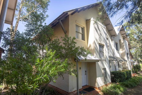 Villa Boronia - Sunshine Coast Tourism 0