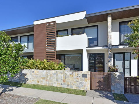 Villa Catania Waterside At Trinity Point - Sunshine Coast Tourism 0