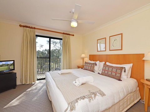 Villa Executive 2br Viti Resort Condo Located Within Cypress Lakes Resort (nothing Is More Central) - Sunshine Coast Tourism 2