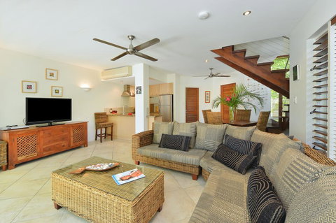 Villa Frangipani - Holiday Sunshine Coast 0