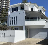 Villa Garfield Surfers Paradise - Sunshine Coast Tourism