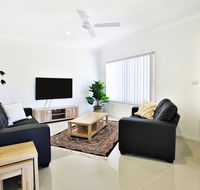 Villa Mare  Culburra - 4 Mins to Beach - Sunshine Coast Tourism