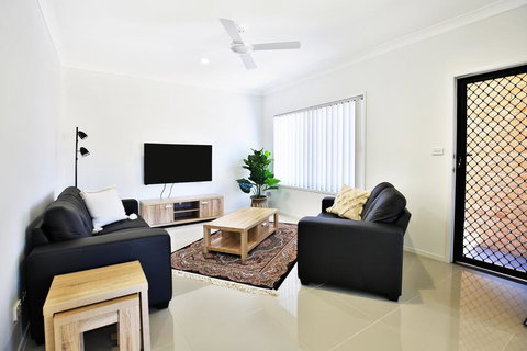 Villa Mare @ Culburra - 4 Mins To Beach - Sunshine Coast Tourism 0