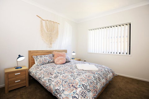 Villa Mare @ Culburra - 4 Mins To Beach - Sunshine Coast Tourism 3