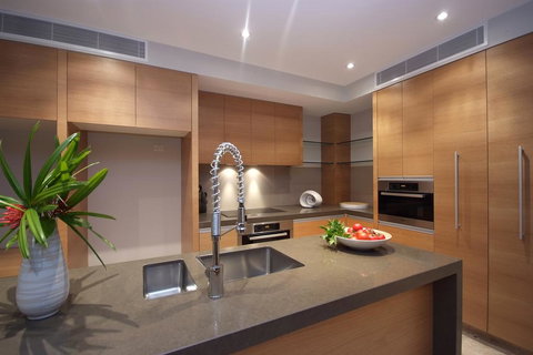 Villa One On Murphy - Luxury Holiday Villa - Sunshine Coast Tourism 3