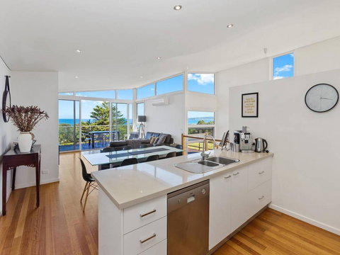 VILLA SARINA - Beautiful Villa In Skenes Creek - Sunshine Coast Tourism 2