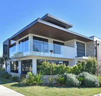 Villa Sorrento Waterside at Trinity Point - Holiday Sunshine Coast