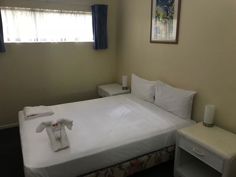 Villa Vaucluse Apartments - Sunshine Coast Tourism 2