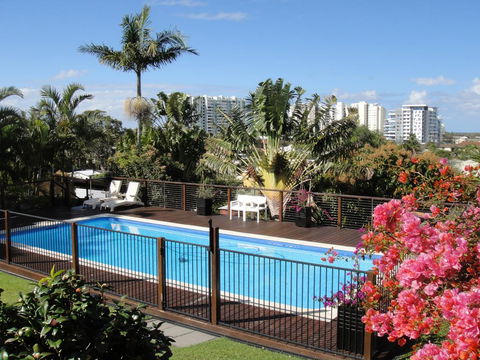 Villa With Views & Pool - Sunshine Coast Tourism 0