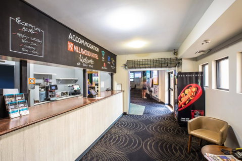 Villawood Hotel - Sunshine Coast Tourism 1