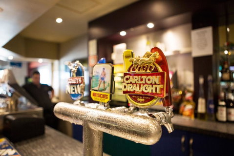 Villawood Hotel - Sunshine Coast Tourism 3