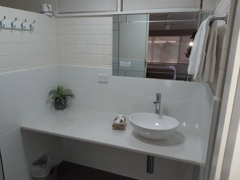 Vineland Motel Mildura - Sunshine Coast Tourism 1