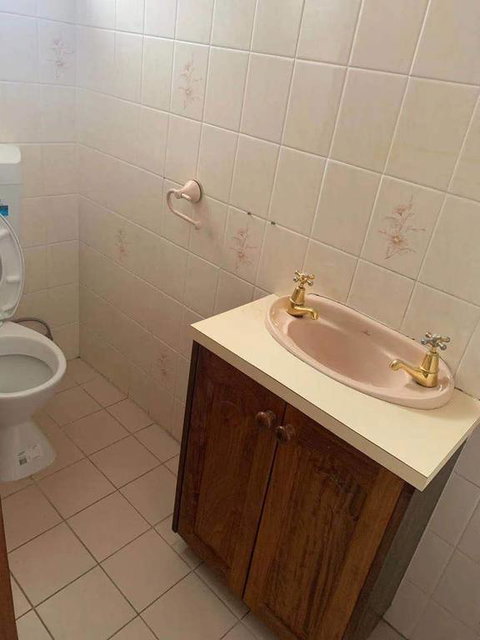 Vintage House In Bentleigh East - Holiday Sunshine Coast 3