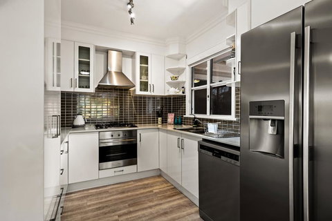 Viola House - Holiday Sunshine Coast 2